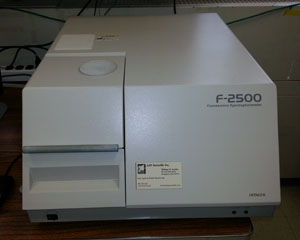 Hitachi F2500 Fluorescence Spectrometer