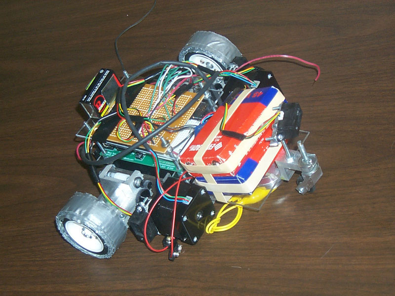 Magnetic climbing robot