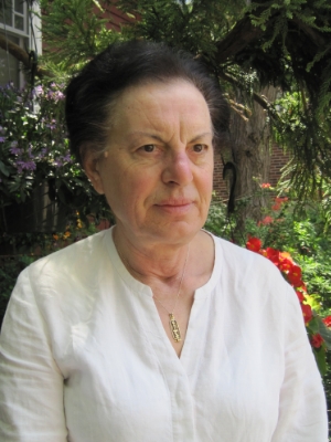 Lilian Handlin