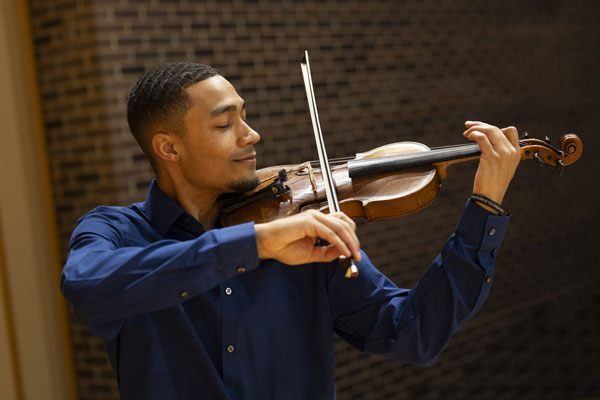 Allen Madison playing violin