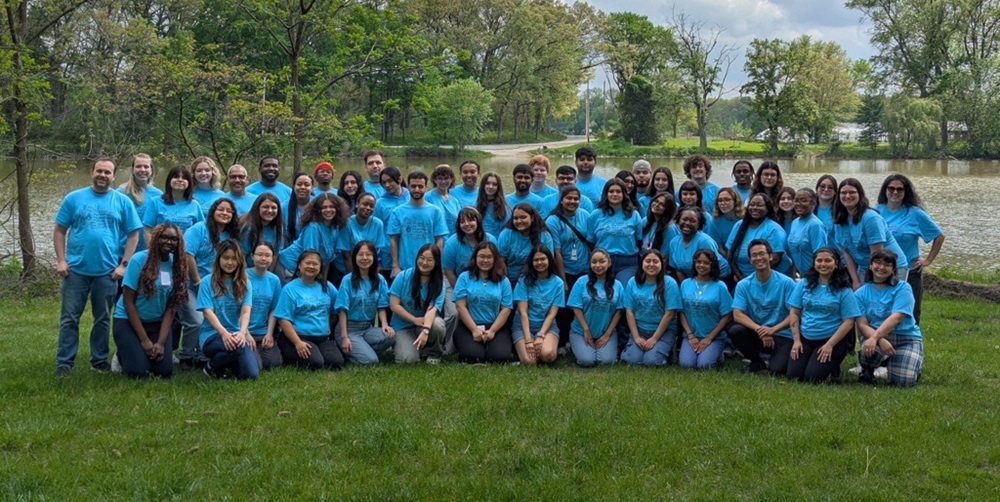 Students pose for a photo at Leadershape event